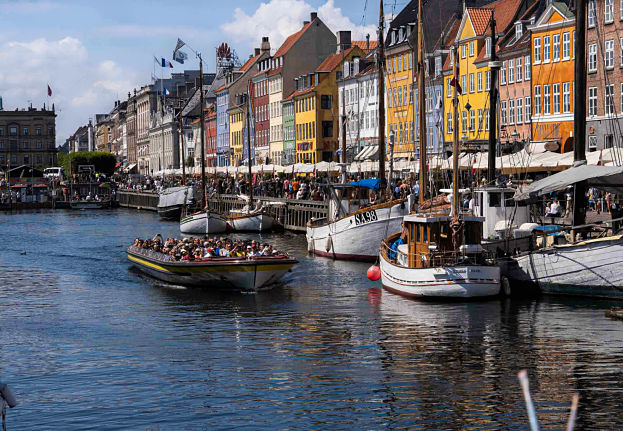 Canal Cruise Boat Tour